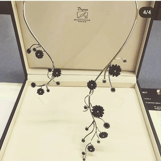 Pendentifs en argent suspendus - Collection joaillerie Bijouterie Degeye